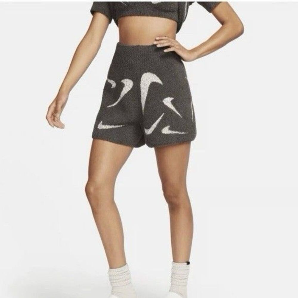 Nike Sportswear Phoenix Cozy Boucle Hi-Rise Knit Shorts, Size XS FD4284-254
